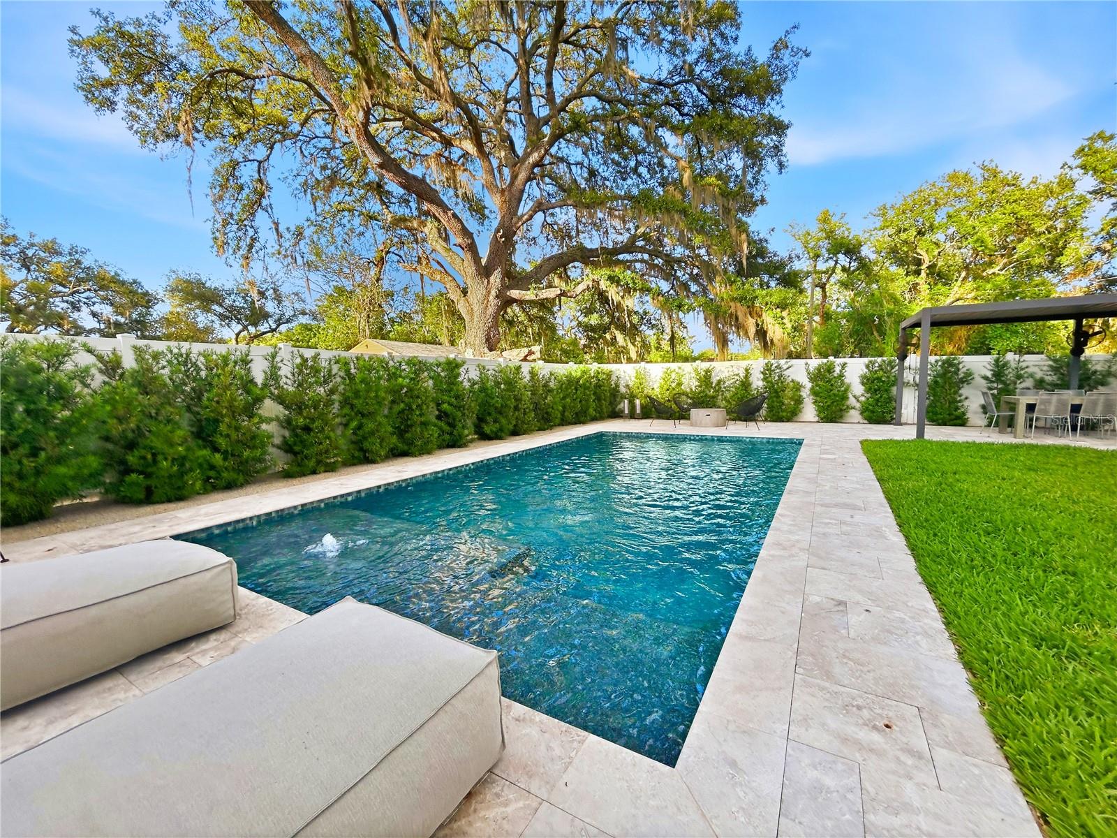 W E HAMNERS FOREST ACRES - Residential