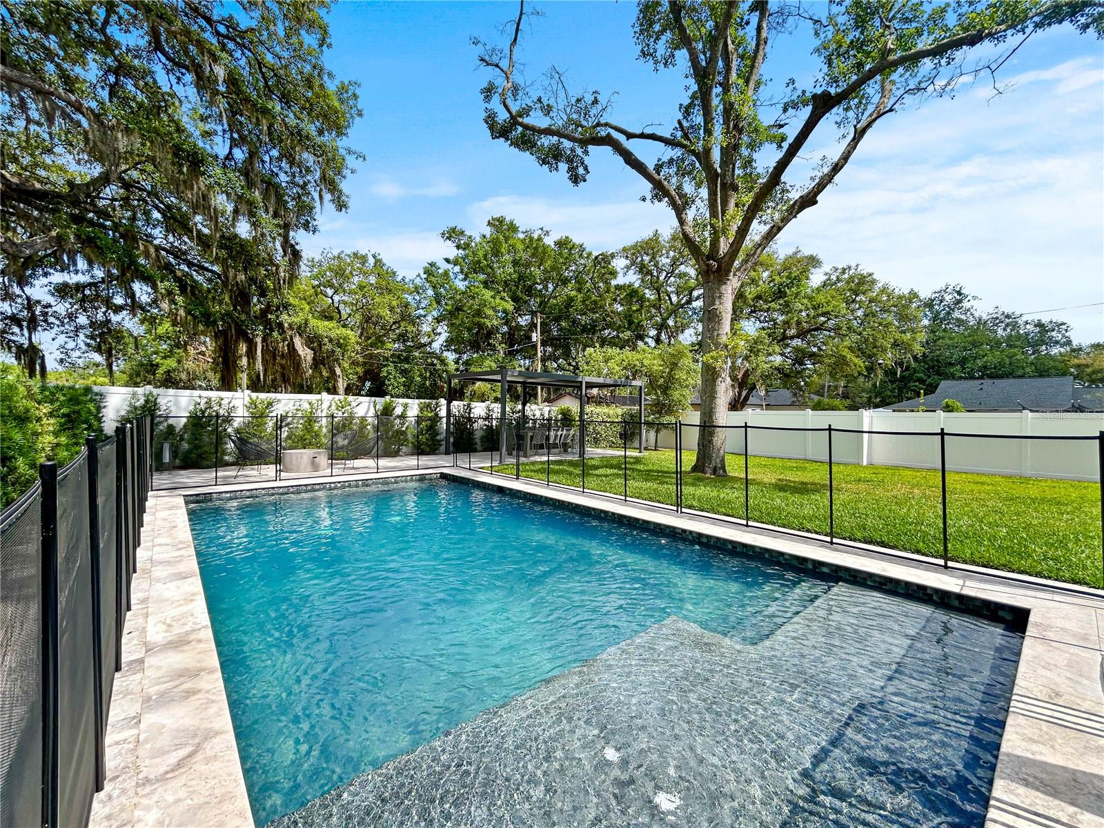 W E HAMNERS FOREST ACRES - Residential
