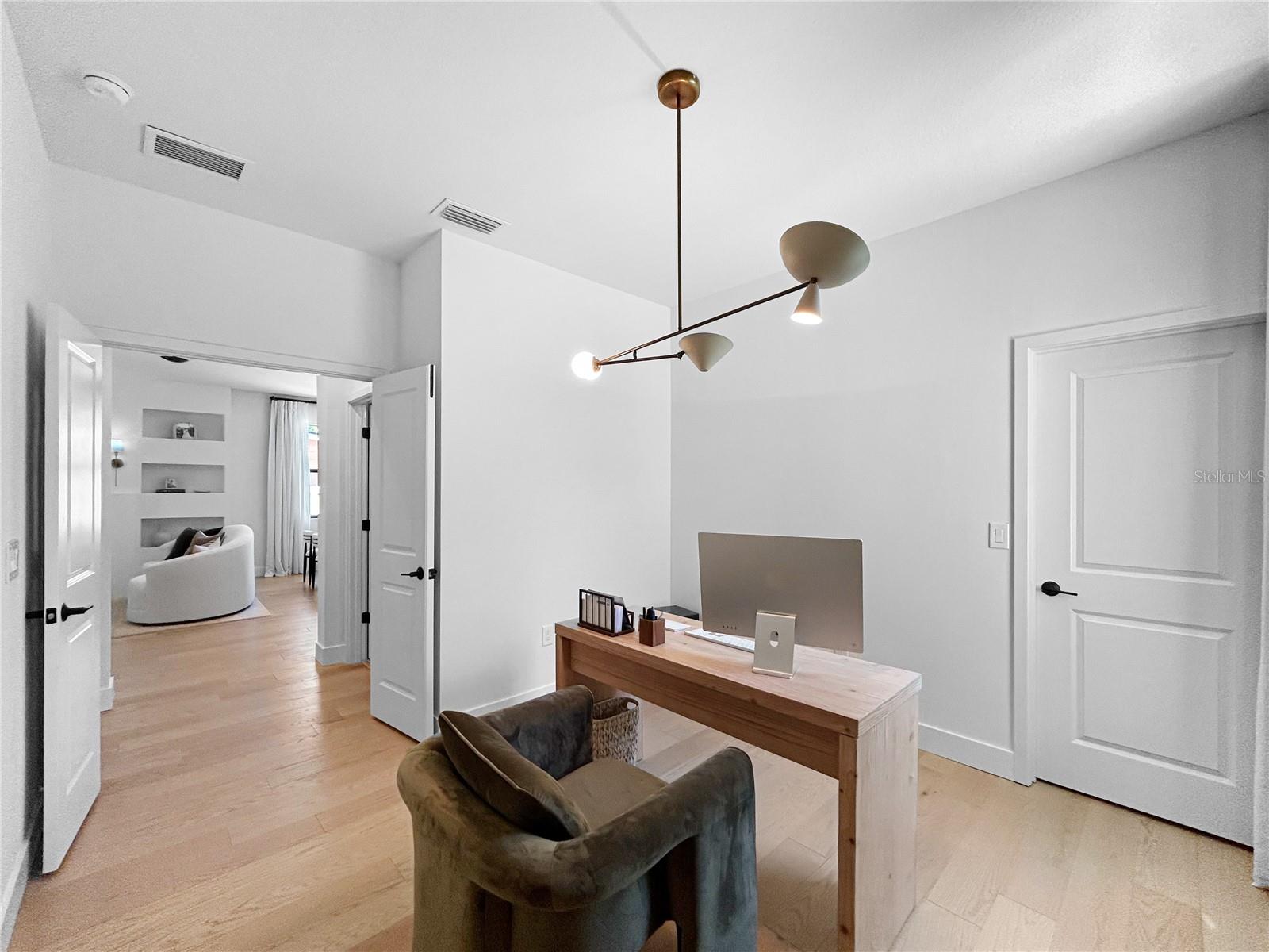 W E HAMNERS FOREST ACRES - Residential