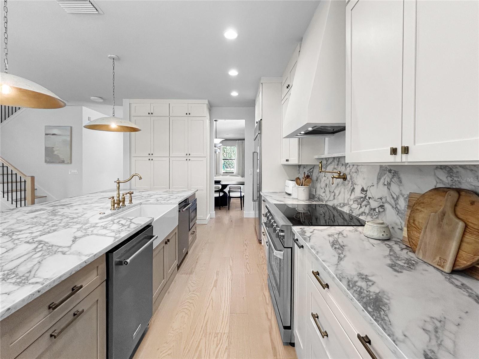 W E HAMNERS FOREST ACRES - Residential