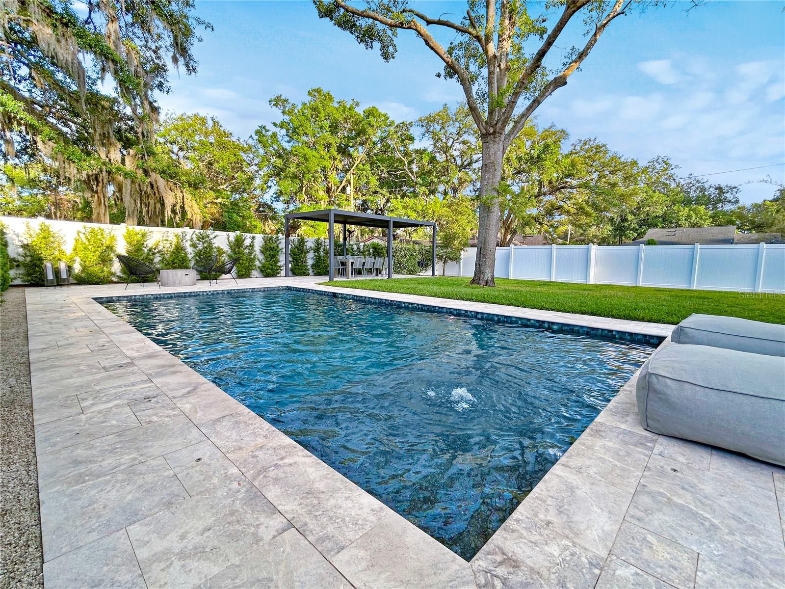 W E HAMNERS FOREST ACRES - Residential