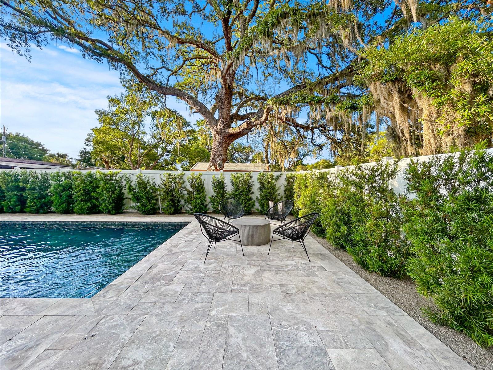 W E HAMNERS FOREST ACRES - Residential