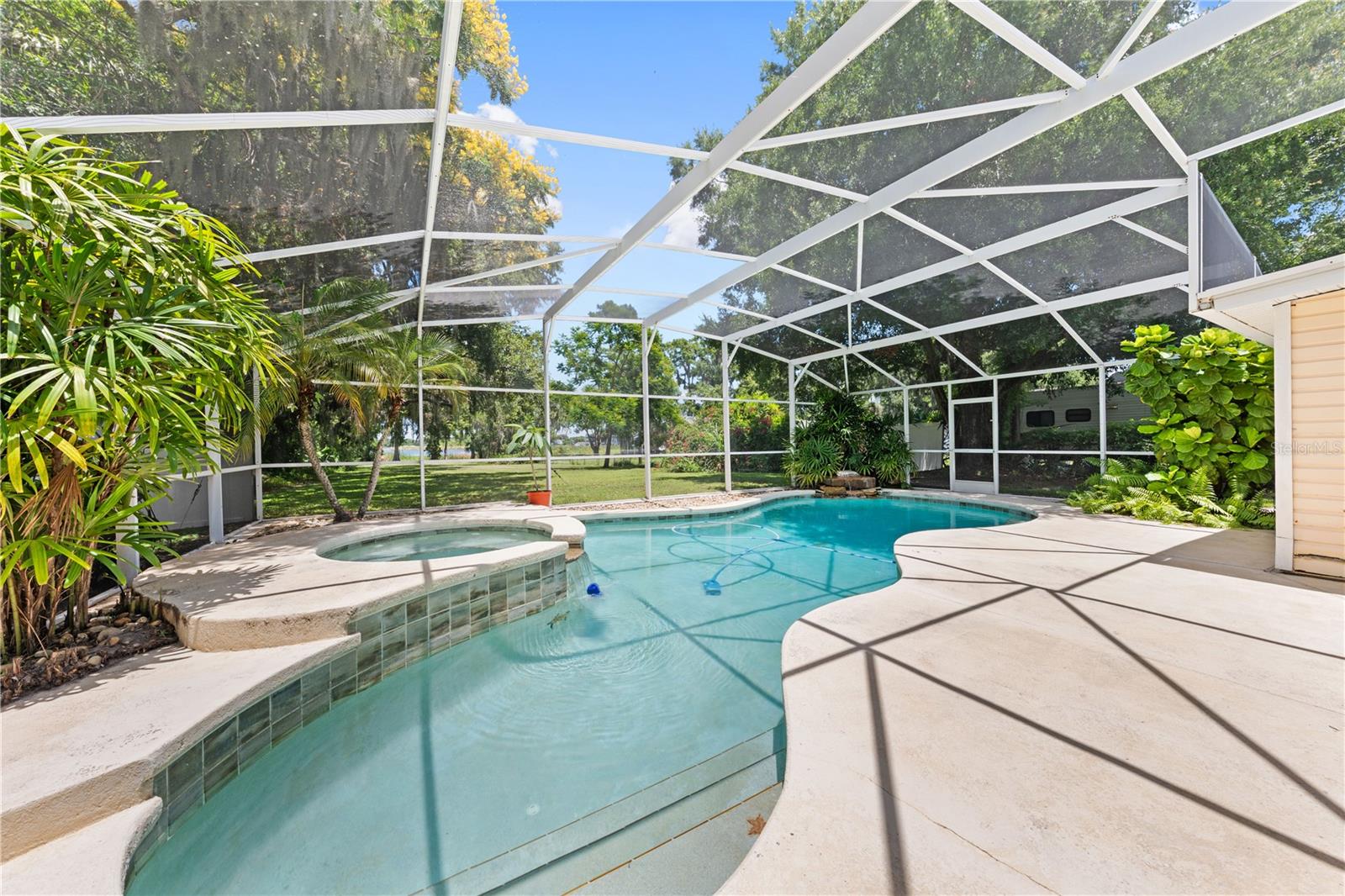2571 AMES HAVEN ROAD