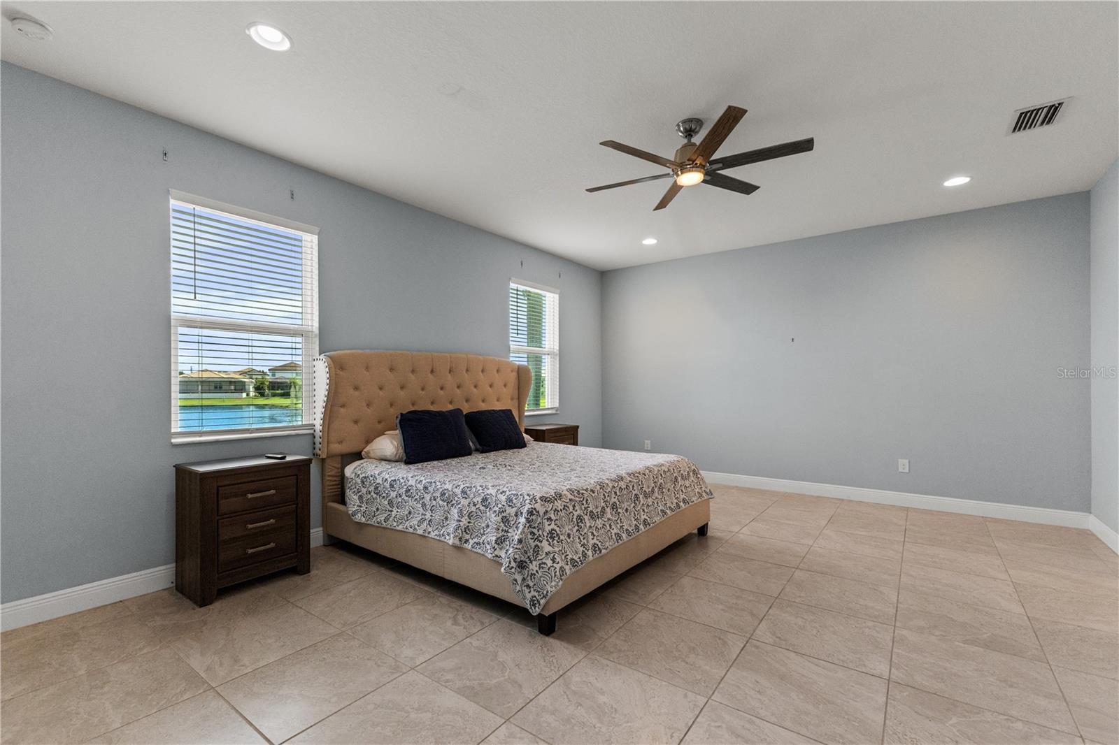 LEGENDS BAY - Residential Lease