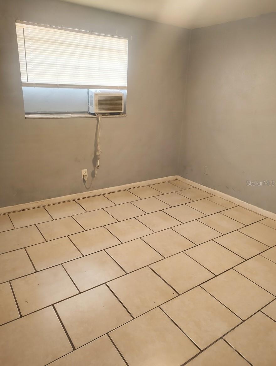 HILLSBOROUGH HEIGHTS EAST A RE - Residential Lease