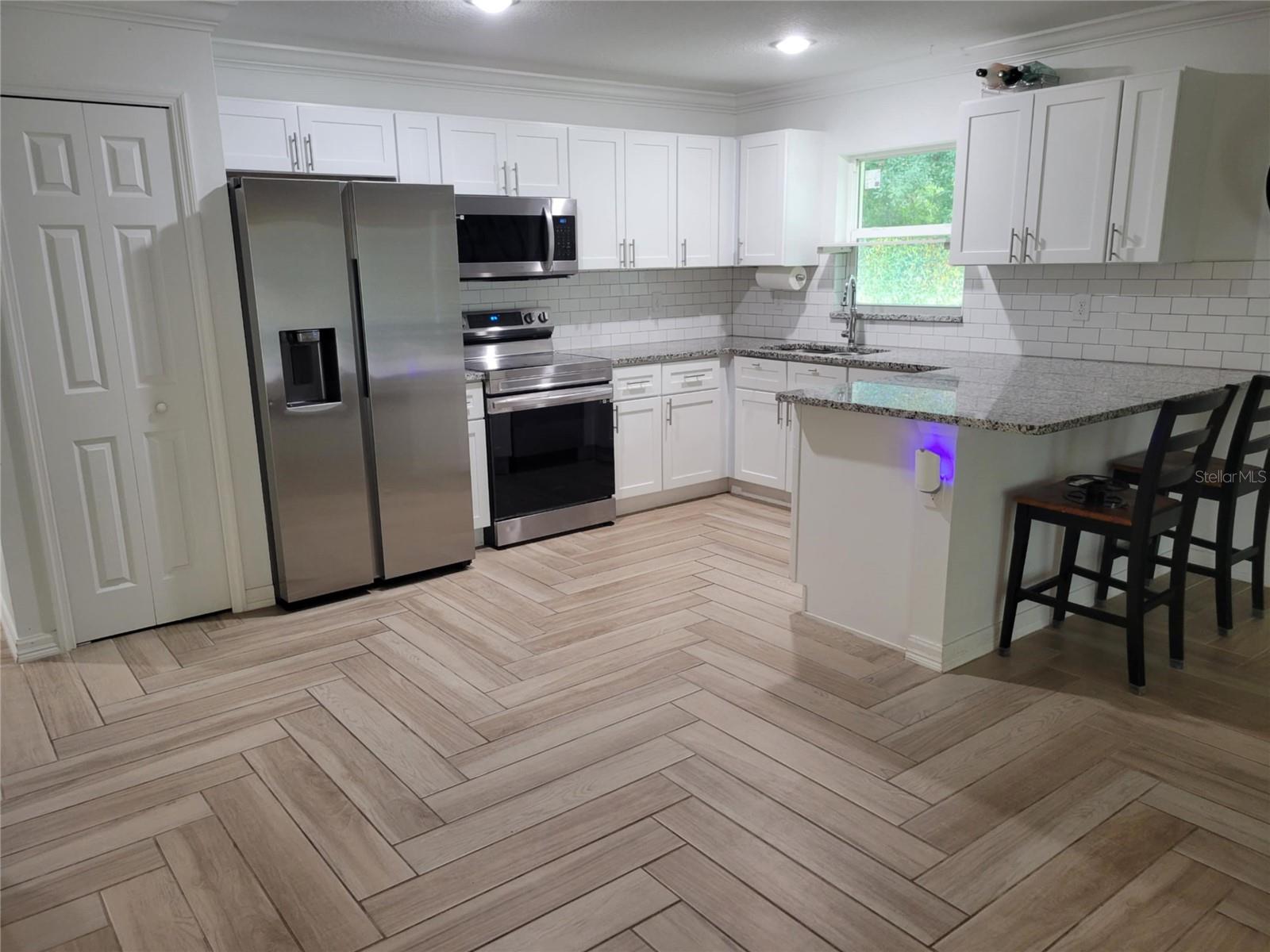 328 20TH STREET W