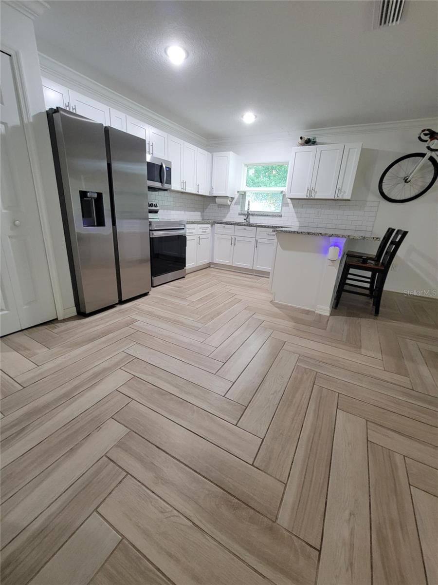 328 20TH STREET W