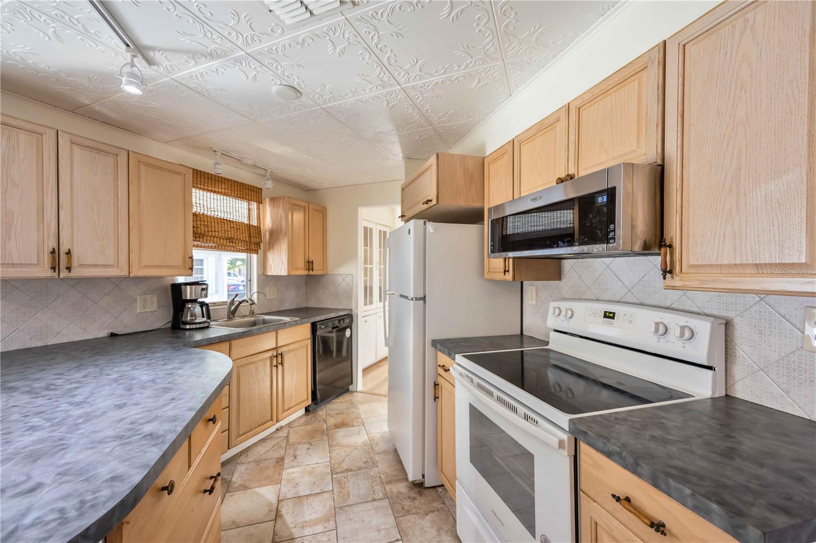 EAGLE POINT MHP - Residential