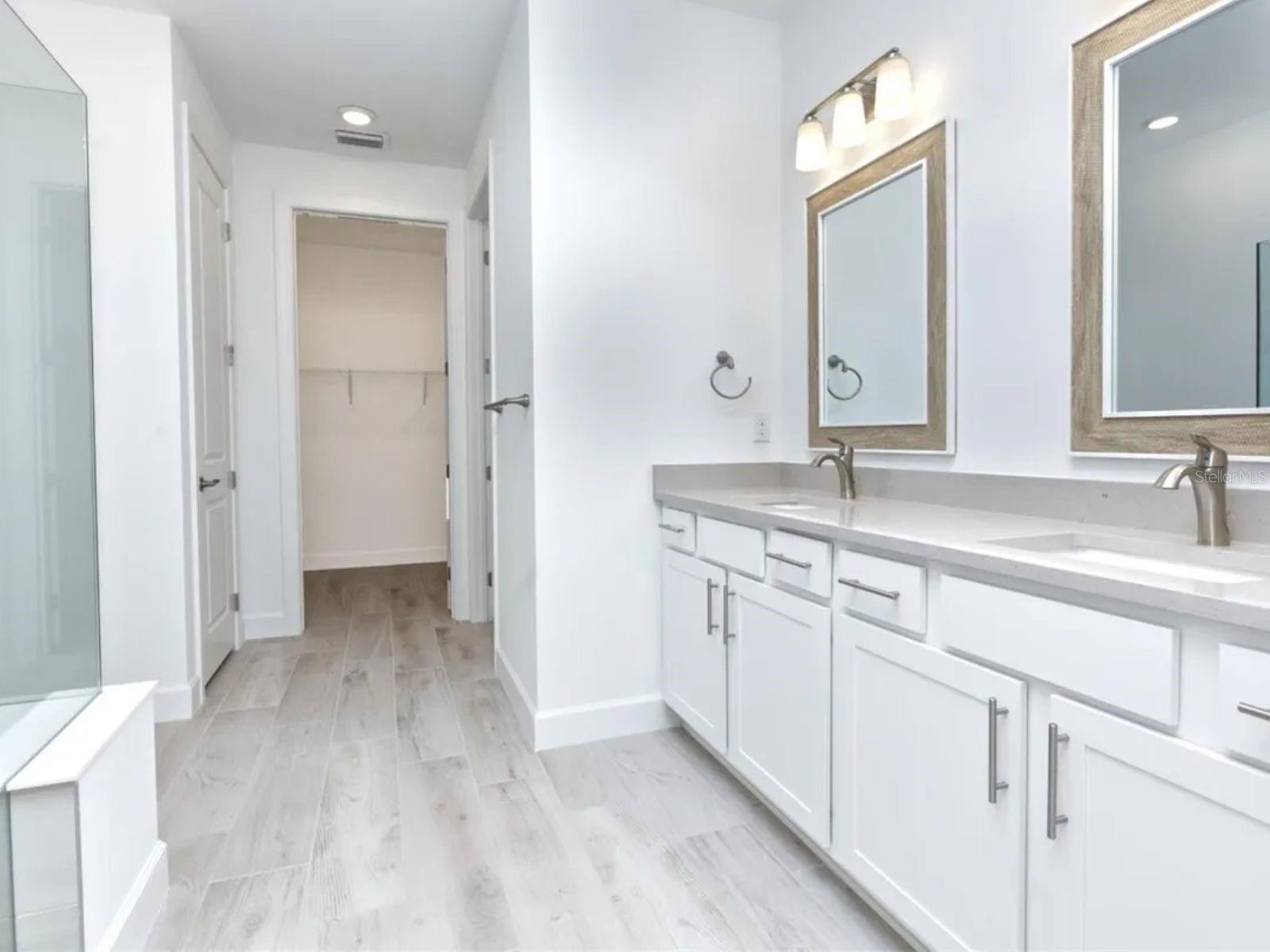 BEACHWALR BY MANASOTA KEY PH - Residential Lease