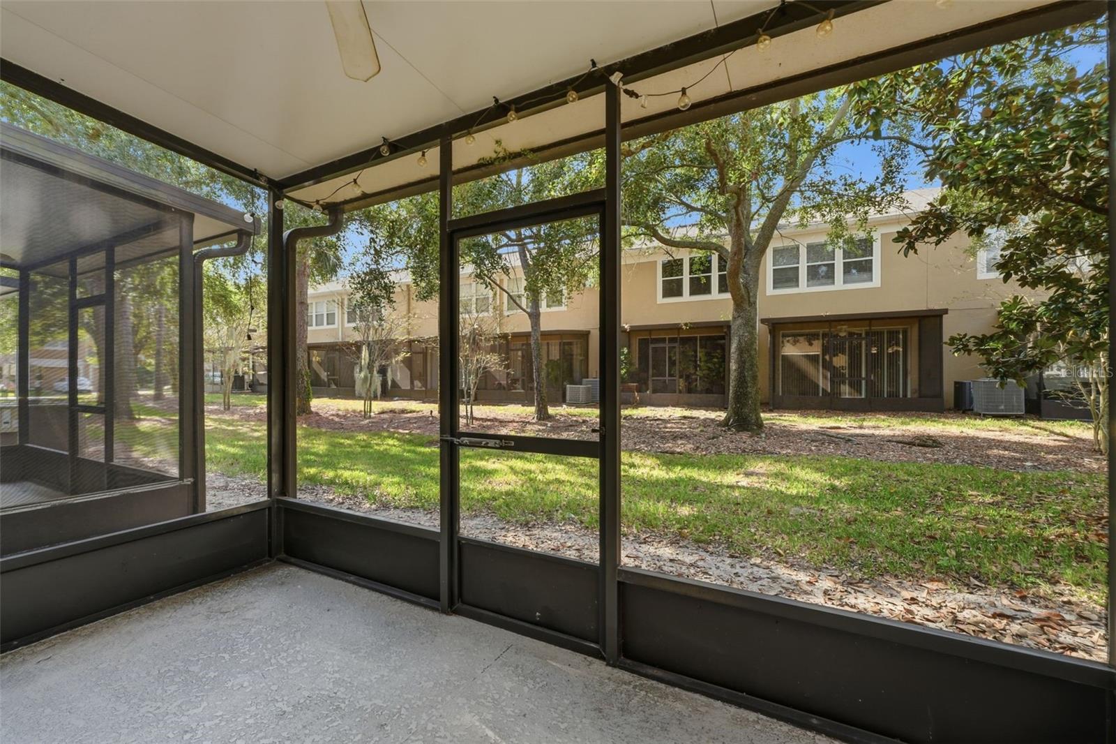 VISTAS/STONEBRIDGE COMMONS PH - Residential Lease