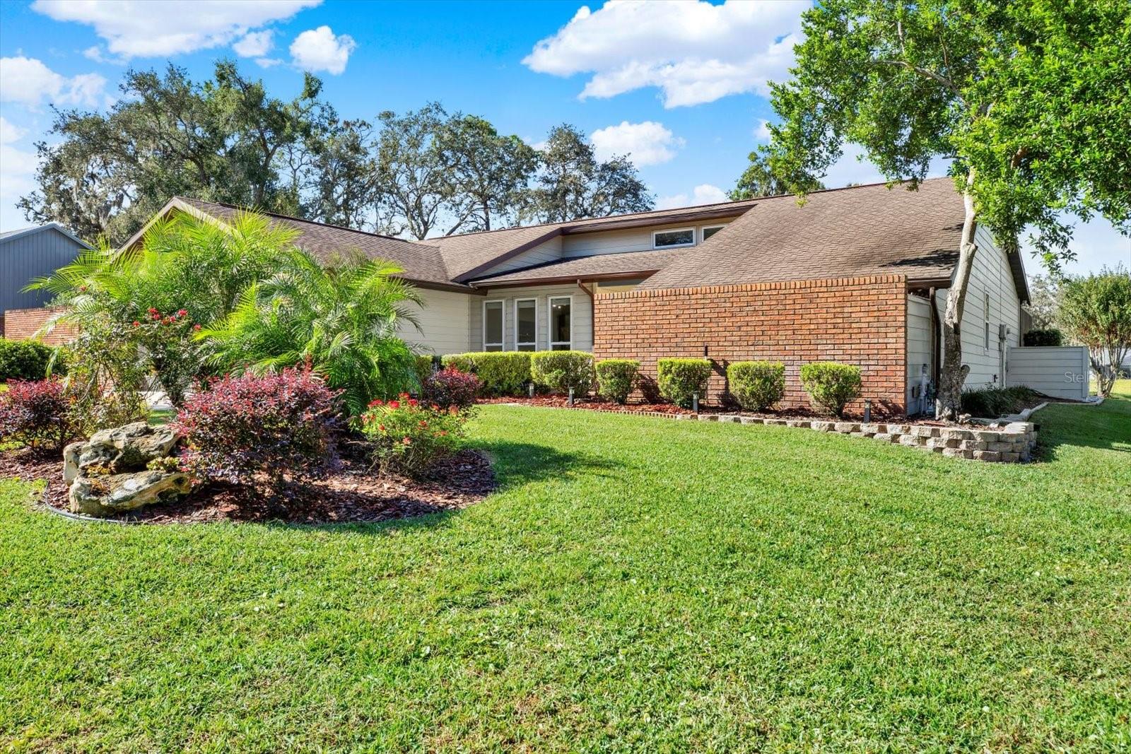 WHISPERING OAKS ESTATES - Residential