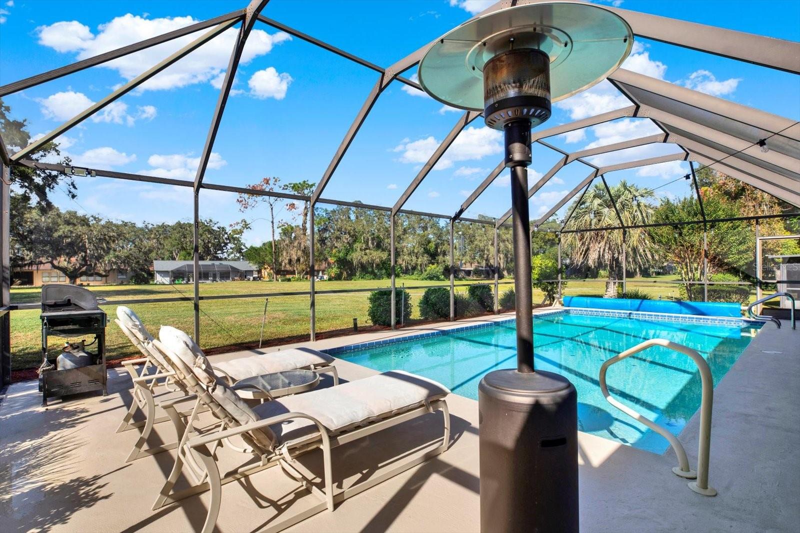 WHISPERING OAKS ESTATES - Residential