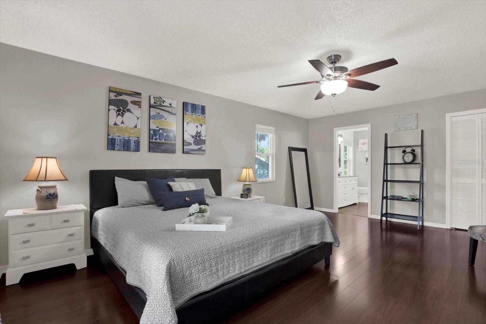 WHISPERING OAKS ESTATES - Residential