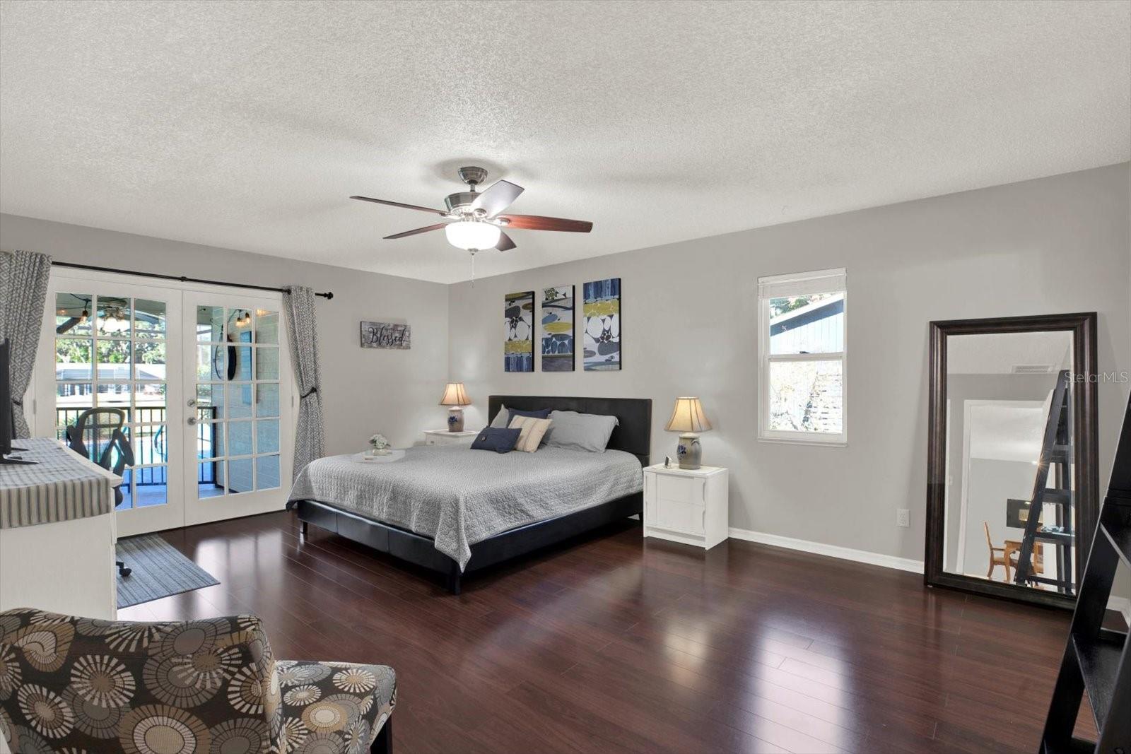 WHISPERING OAKS ESTATES - Residential