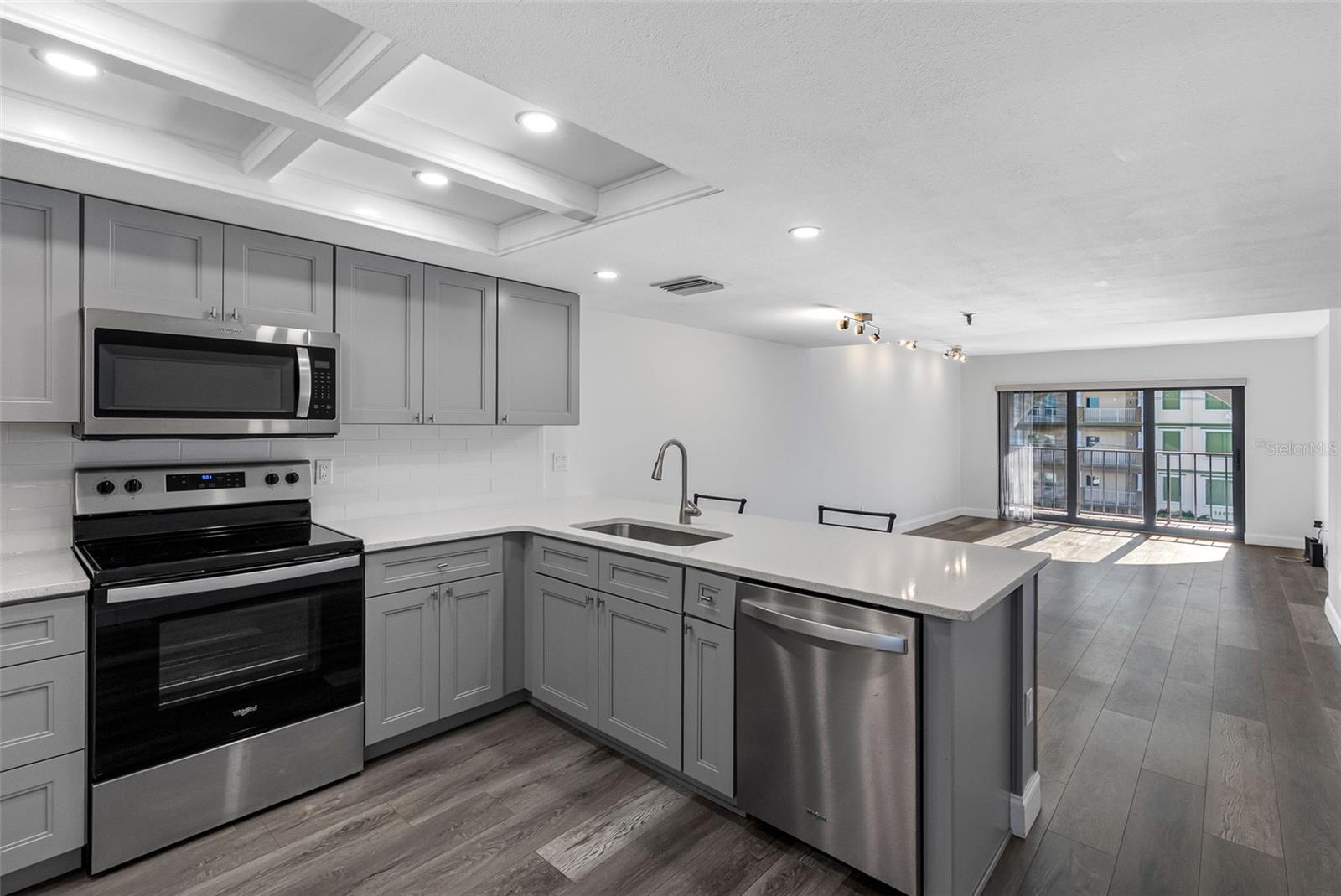 MADEIRA PLACE CONDO - Residential Lease