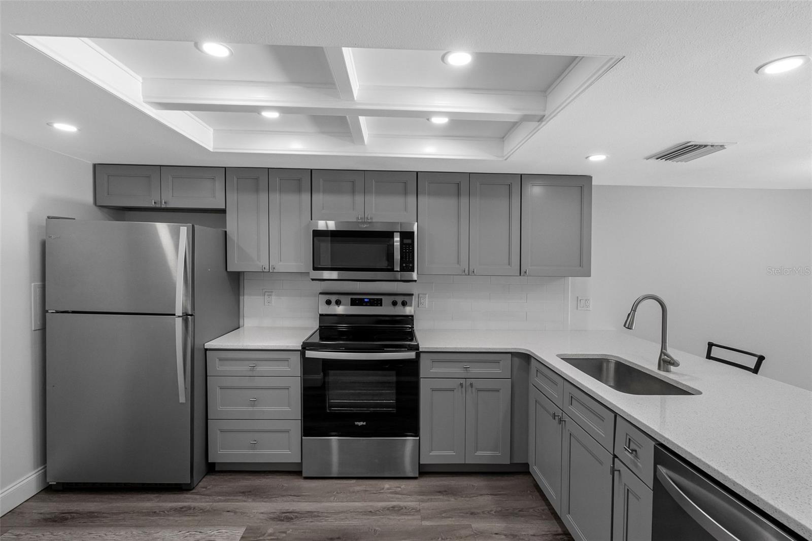 MADEIRA PLACE CONDO - Residential Lease