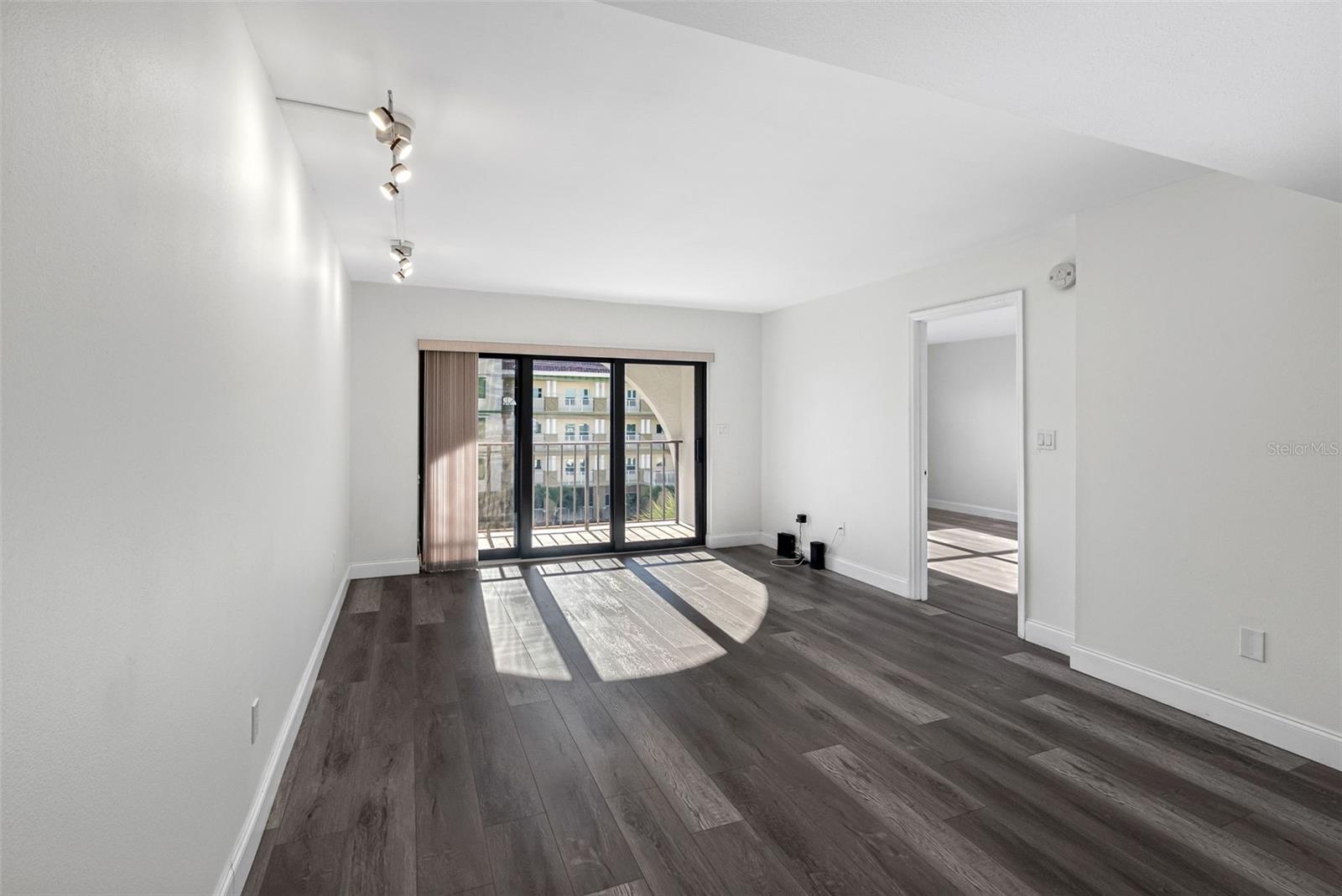 MADEIRA PLACE CONDO - Residential Lease