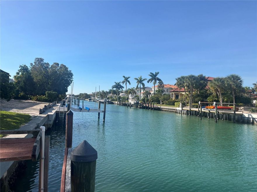 Canal home on Bird Key