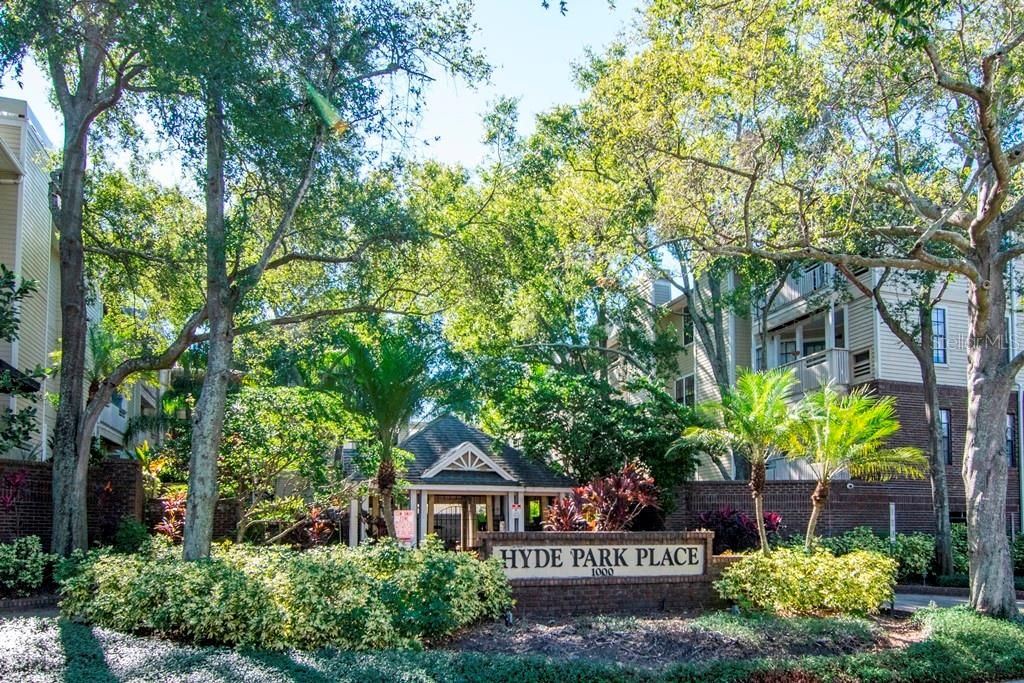 Photo of 1000 W Horatio Street #316, Tampa, FL 33606 (MLS # TB8441669)