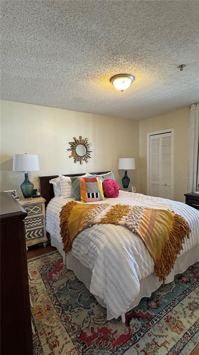 HYDE PARK PLACE II A CONDOMINI - Residential Lease