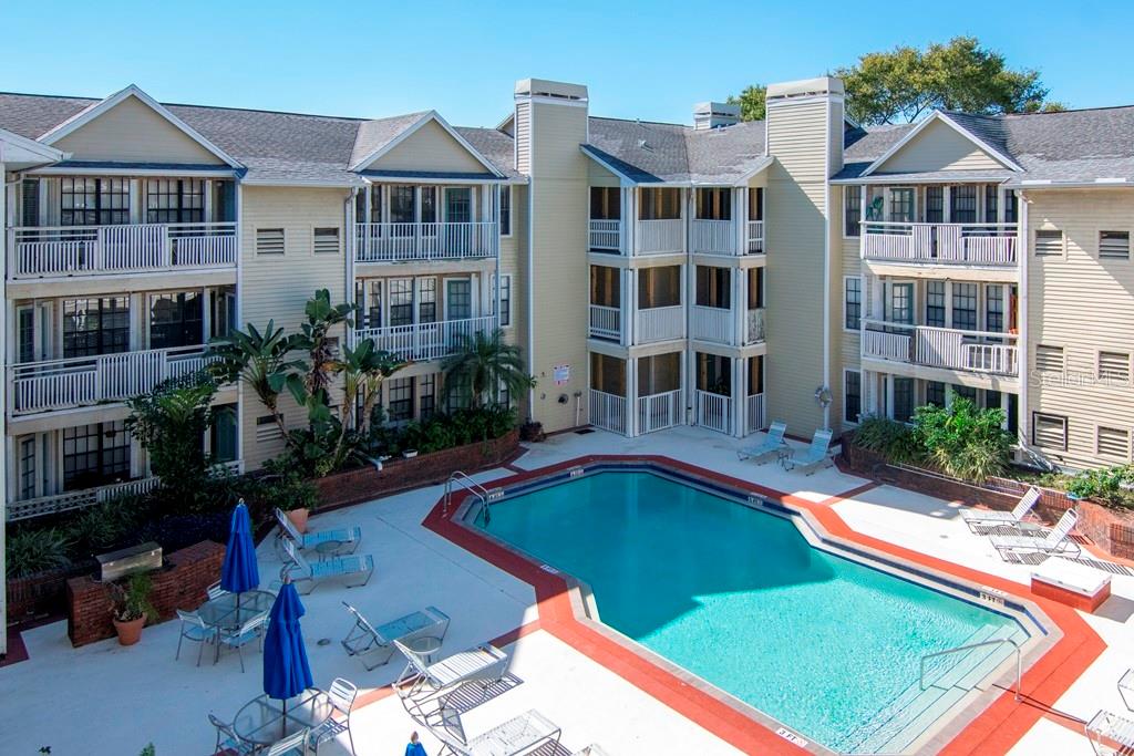 HYDE PARK PLACE II A CONDOMINI - Residential Lease