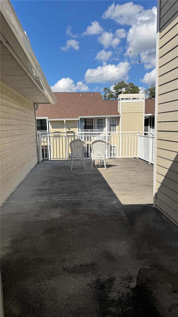 HYDE PARK PLACE II A CONDOMINI - Residential Lease