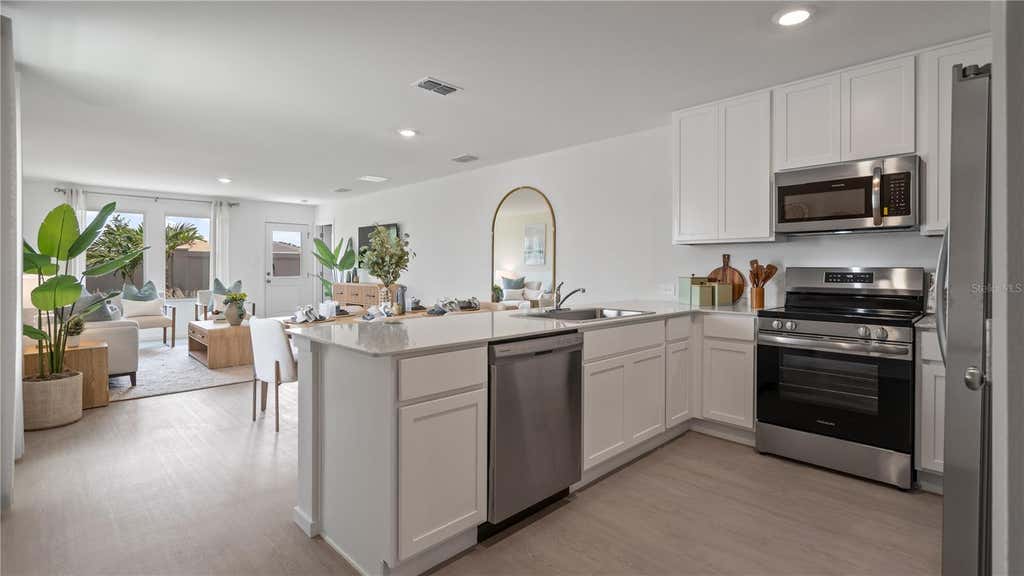 Photo of 286 Ceramic Court, Groveland, FL 34736 (MLS # O6419561)