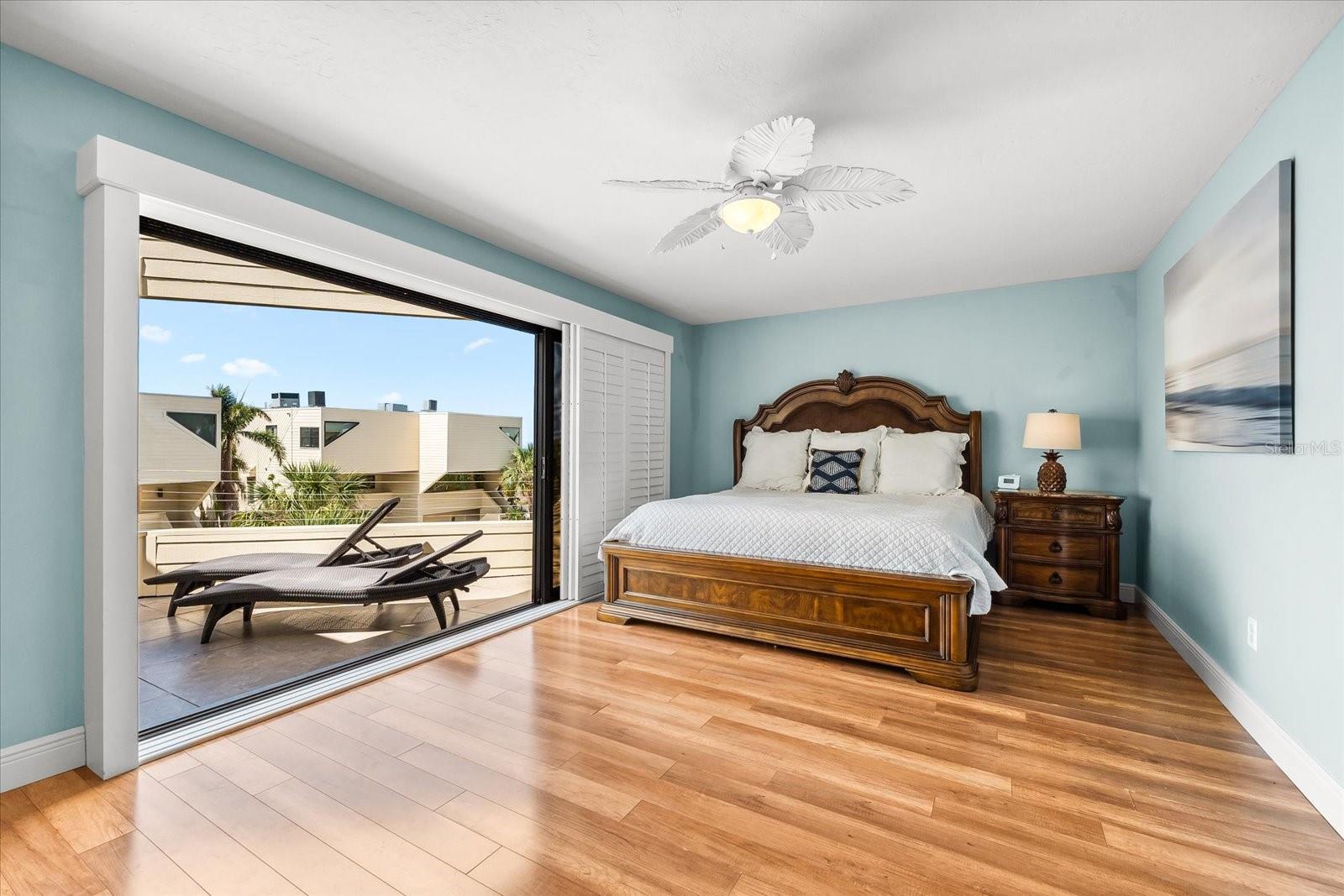 TIFFANY SANDS - Residential