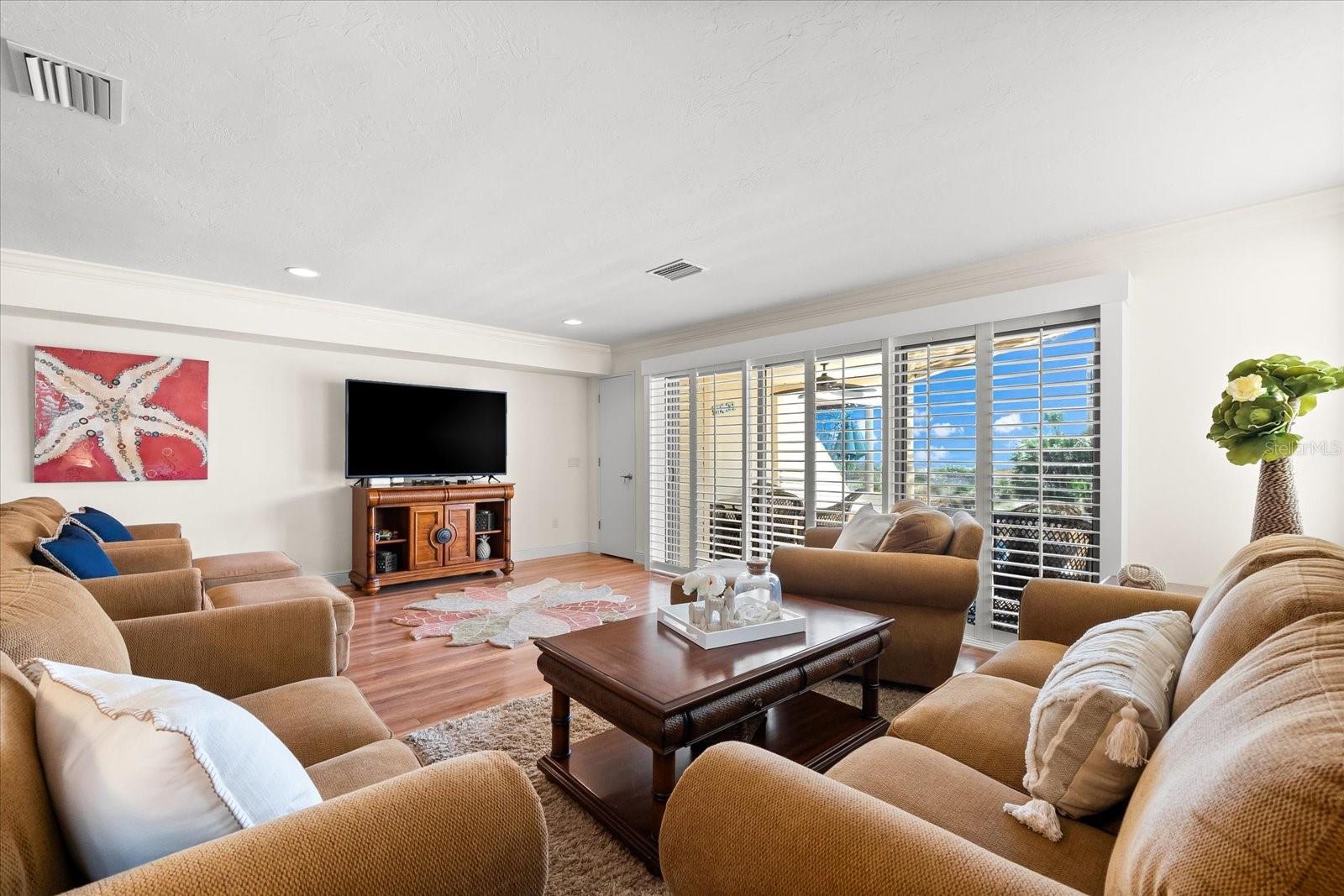 TIFFANY SANDS - Residential