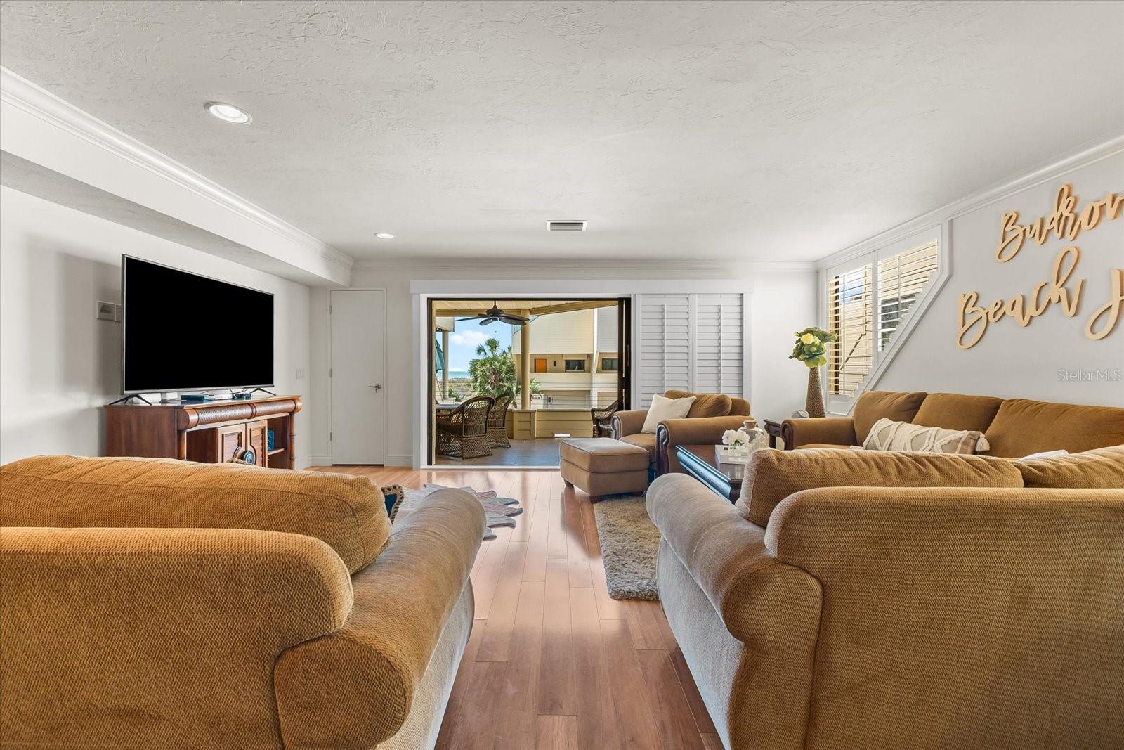 TIFFANY SANDS - Residential