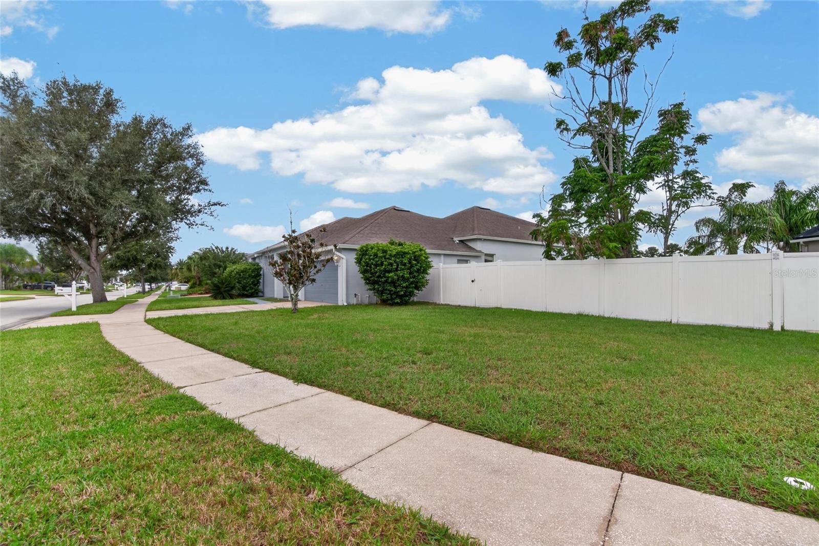 25927 RISEN STAR DRIVE