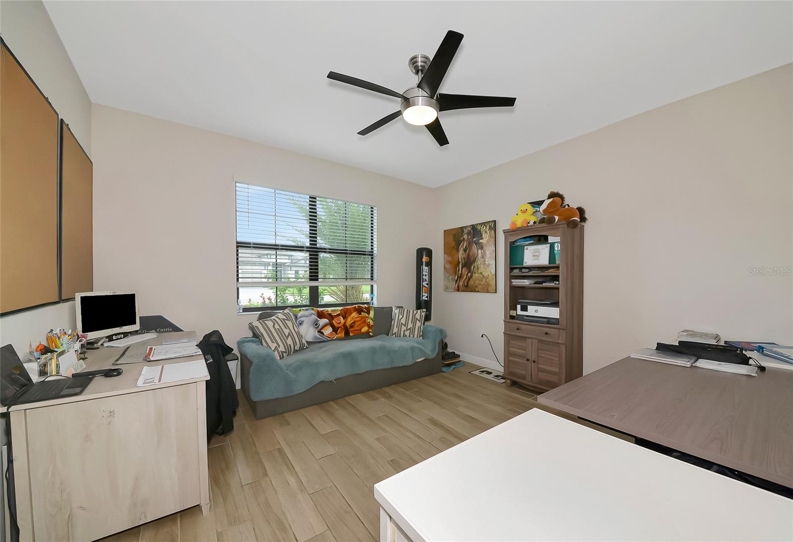 LORRAINE LAKES - Residential