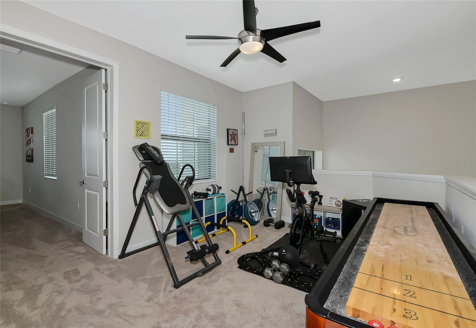 LORRAINE LAKES - Residential