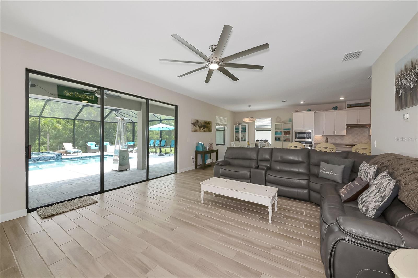 LORRAINE LAKES - Residential