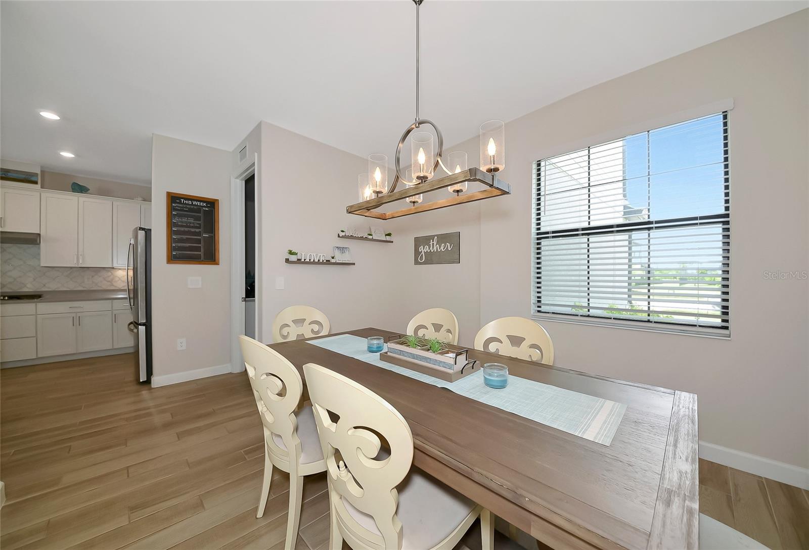 LORRAINE LAKES - Residential