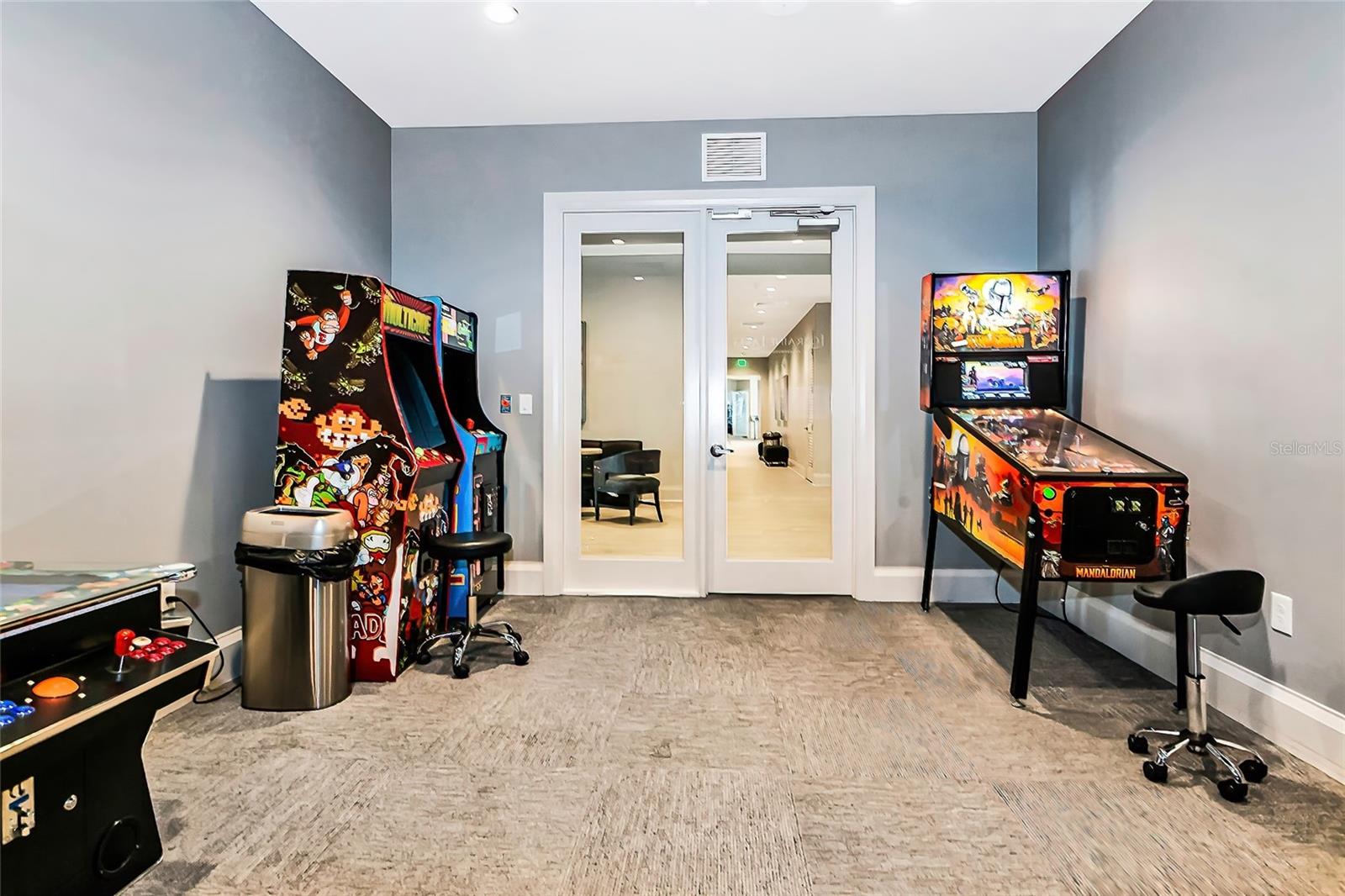 LORRAINE LAKES - Residential