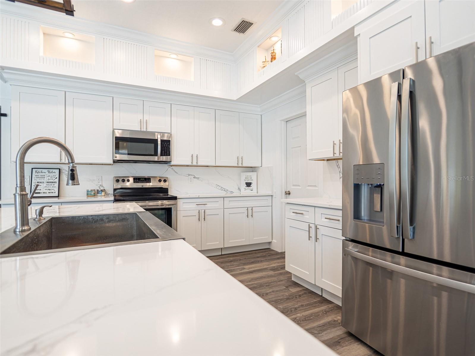 2855 CHAPELWOOD COURT