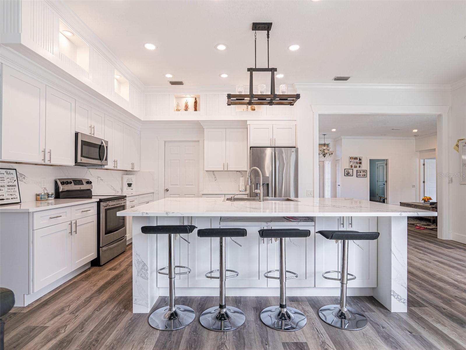 2855 CHAPELWOOD COURT