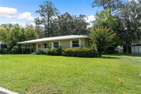 Photo of 1136 NE 8th Street, Ocala, FL 34470 (MLS # OM708659)