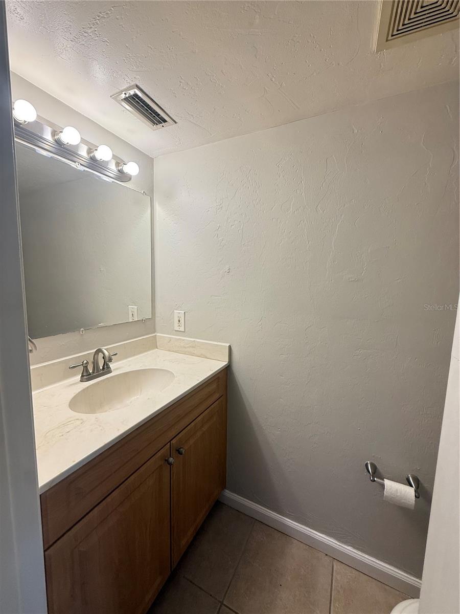 630 SW 10TH LANE 2 - Photo 4