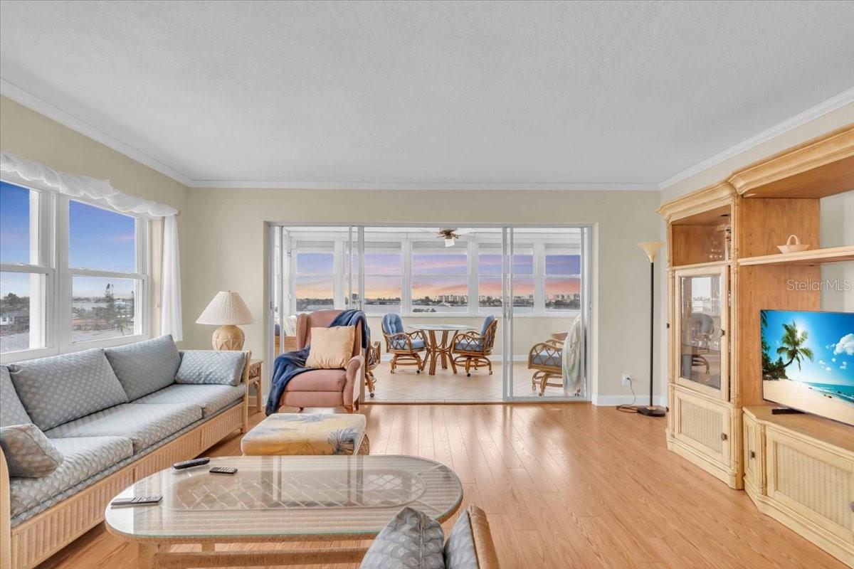 SHORE TOWERS - Residential Lease