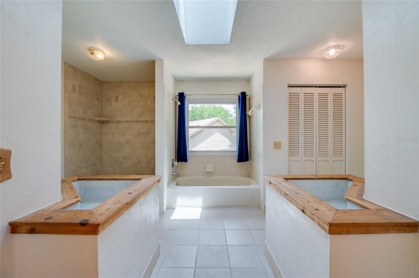 TOMOKA OAKS - Residential