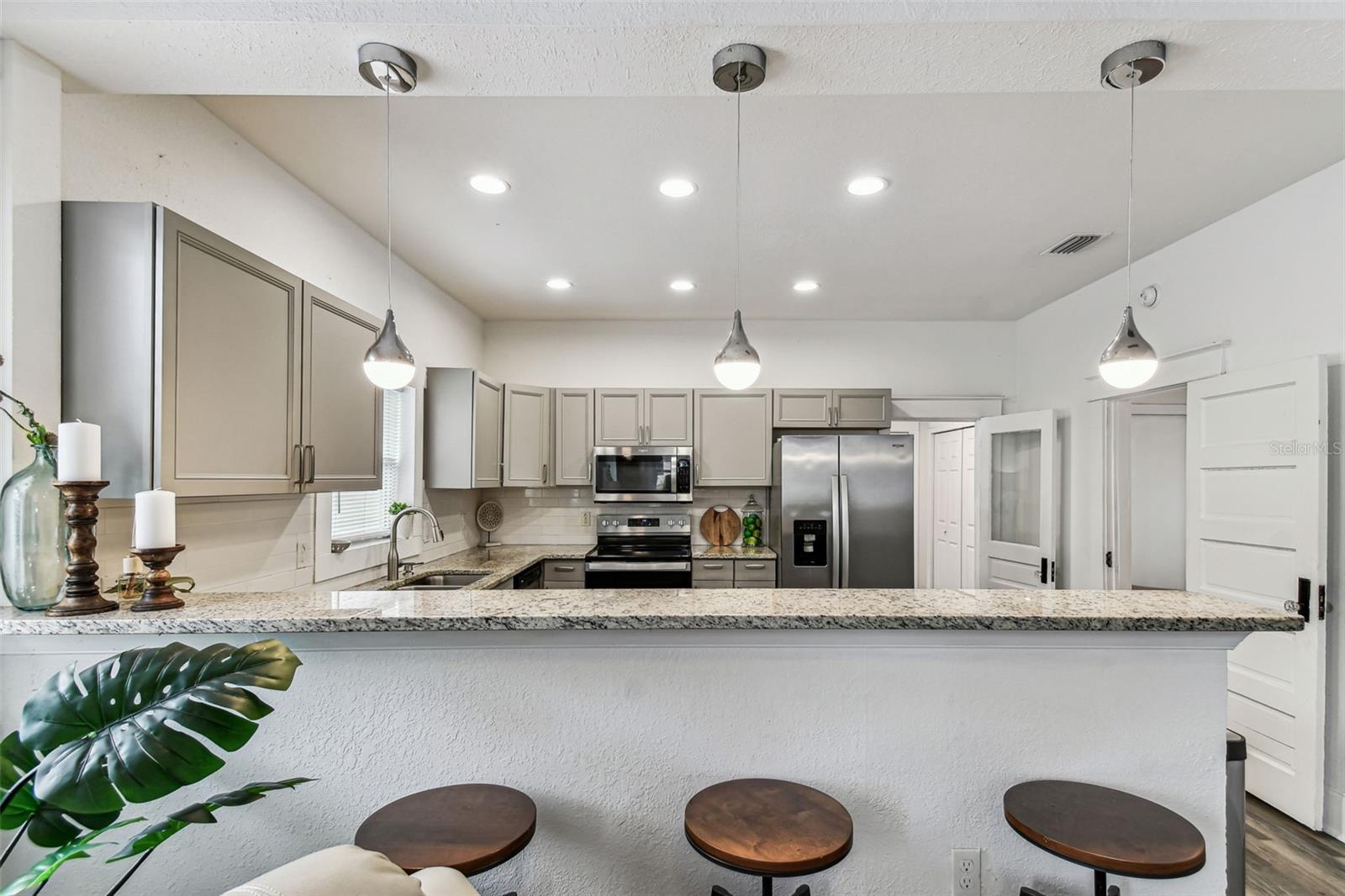 EVELYN CITY - Residential