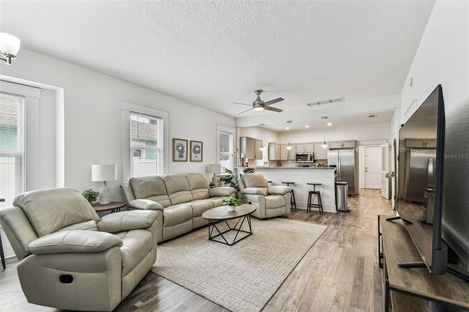 EVELYN CITY - Residential