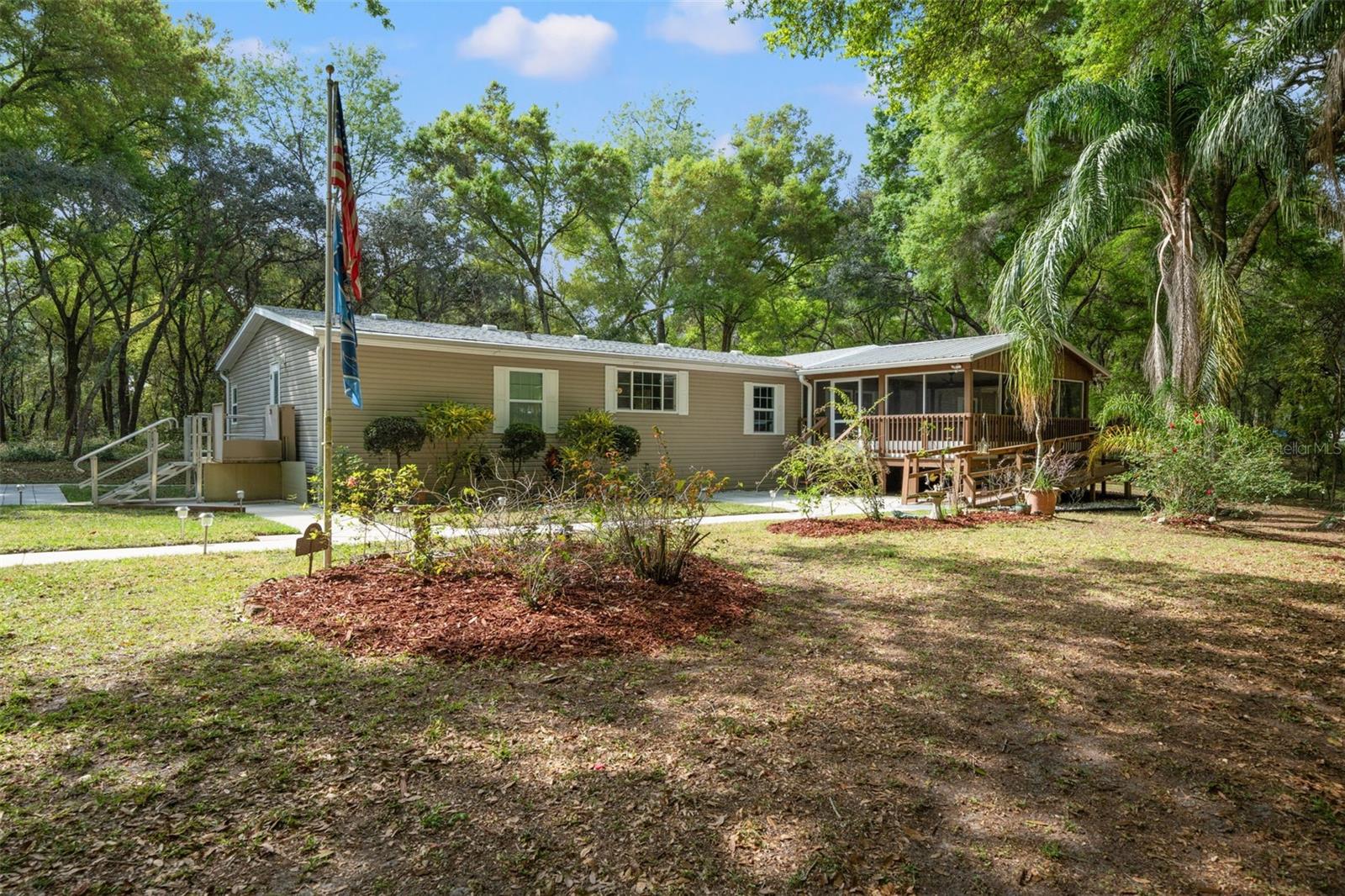 View SPRING HILL, FL 34610 mobile home