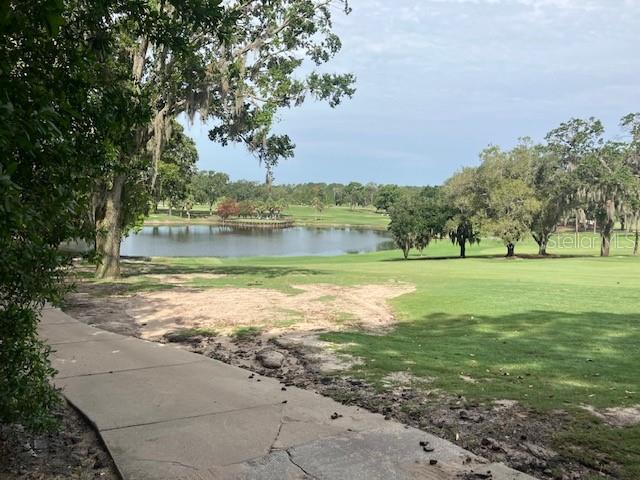 HOWEY IN THI HILLS MISSION CAMPEON - Land