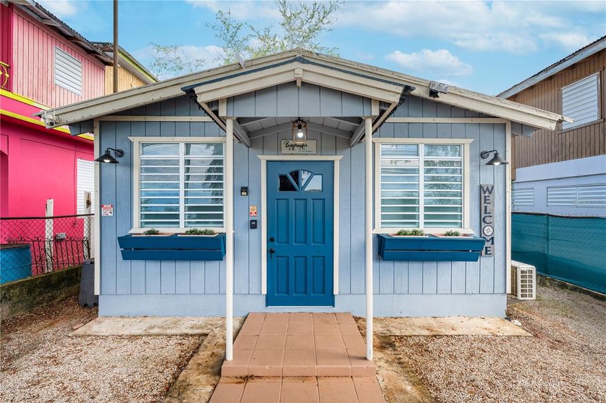 Small Wooden House fo two (2) Bedrooms and One (1) bathroom . Kitchen . Dining and Living Area with a second level of a Family Room and and Half Bathroom. Located in the SR 101 km 18.3 Boqueron Ward . For more information send a message o call us .