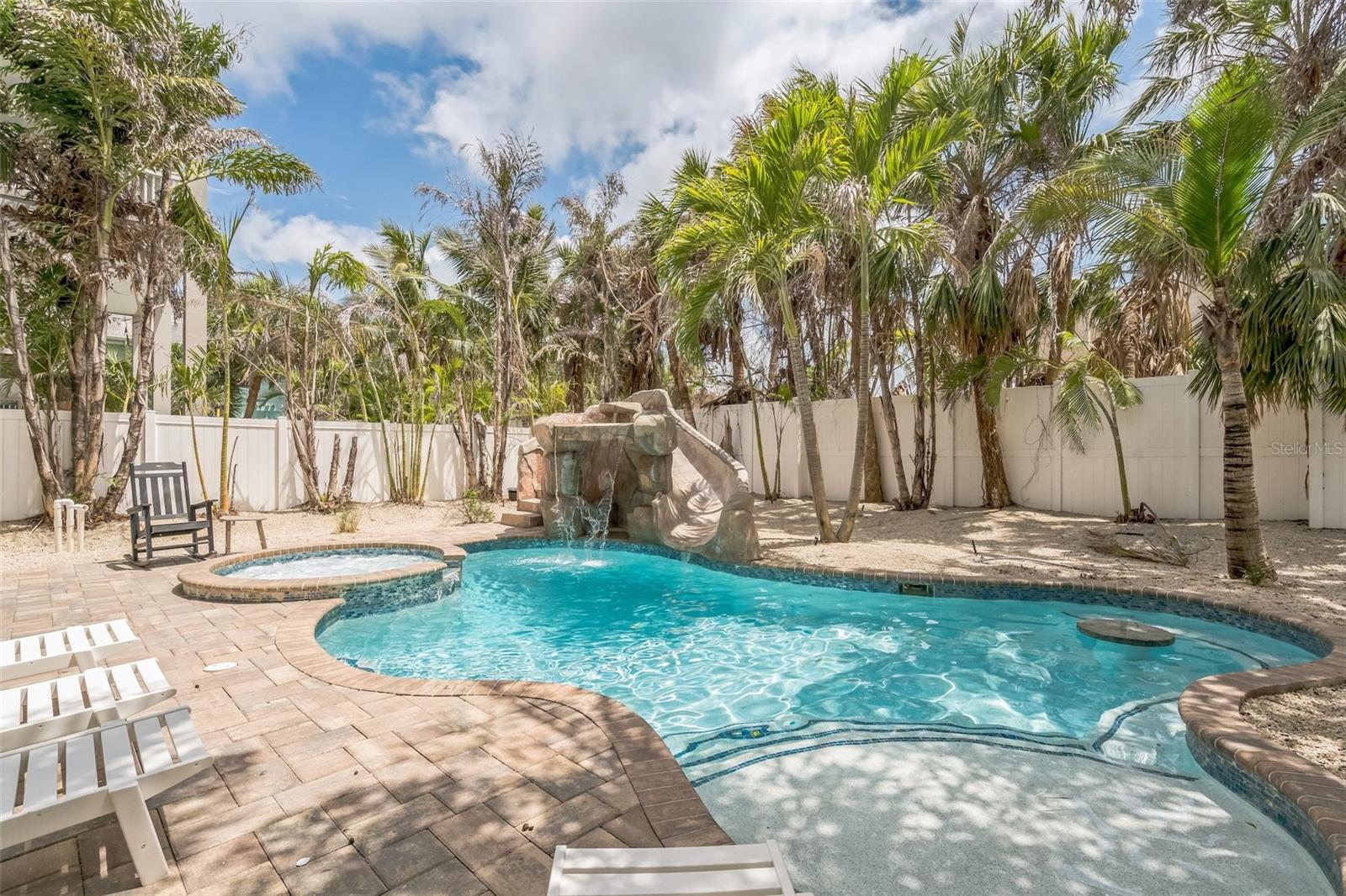 538 CANAL ROAD
