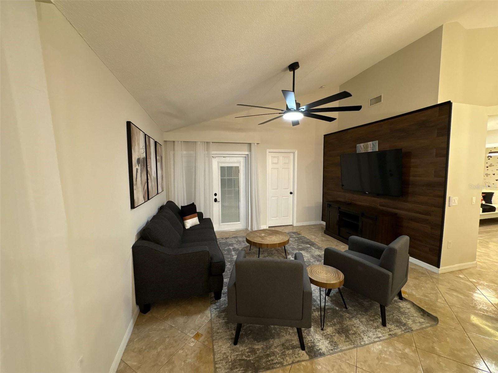 BRIDGEWATER CROSSING PH 01 - Residential