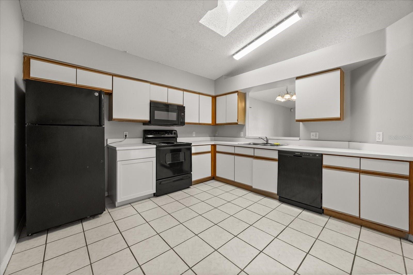 CANOE CREEK ESTATES - Residential